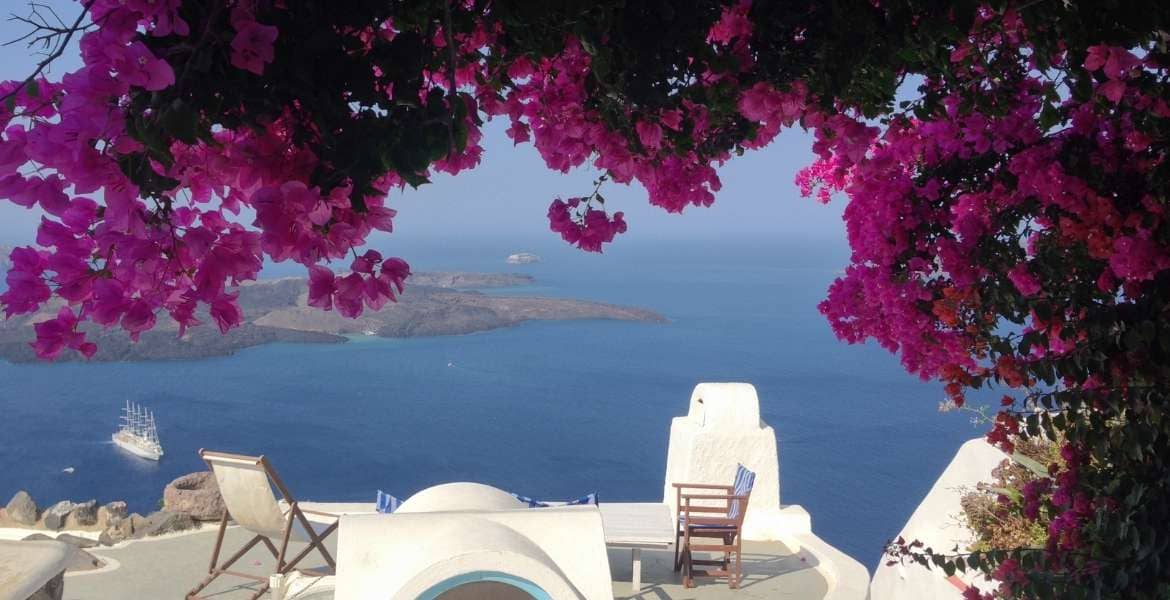 Santorini ▶︎ Klassisches Postkartenfoto I GREEKCUISINEmagazine
