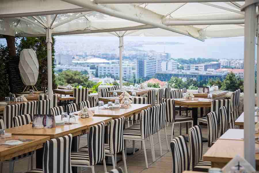 Thessalonikis ▶︎ Restaurant über der Stadt I GREEKCUISINEmagazine